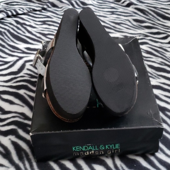 Kendall & kylie madden girl platform wedges - Picture 3 of 4